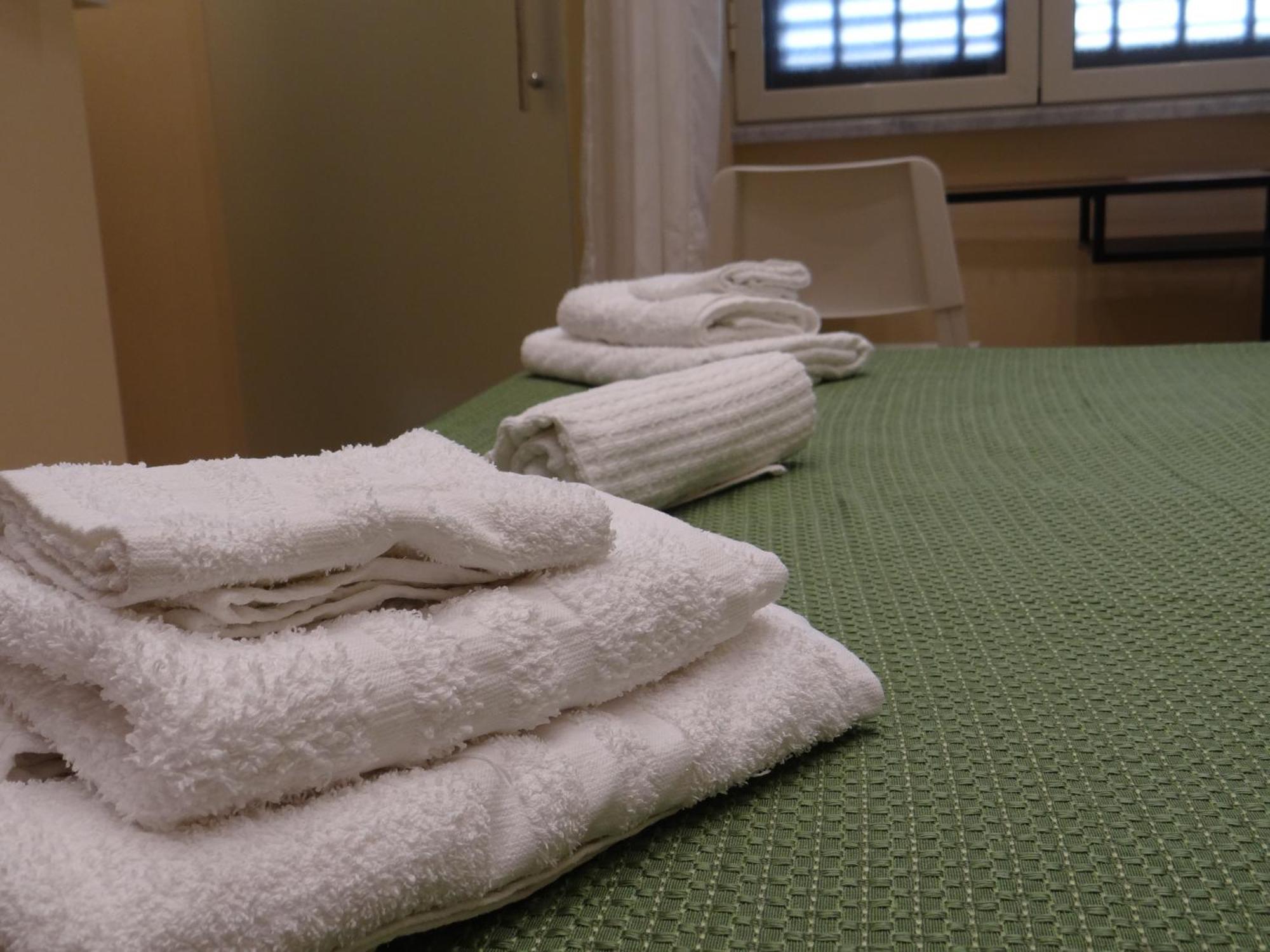 Montecarlo Palace Bed & Breakfast Палермо Екстериор снимка