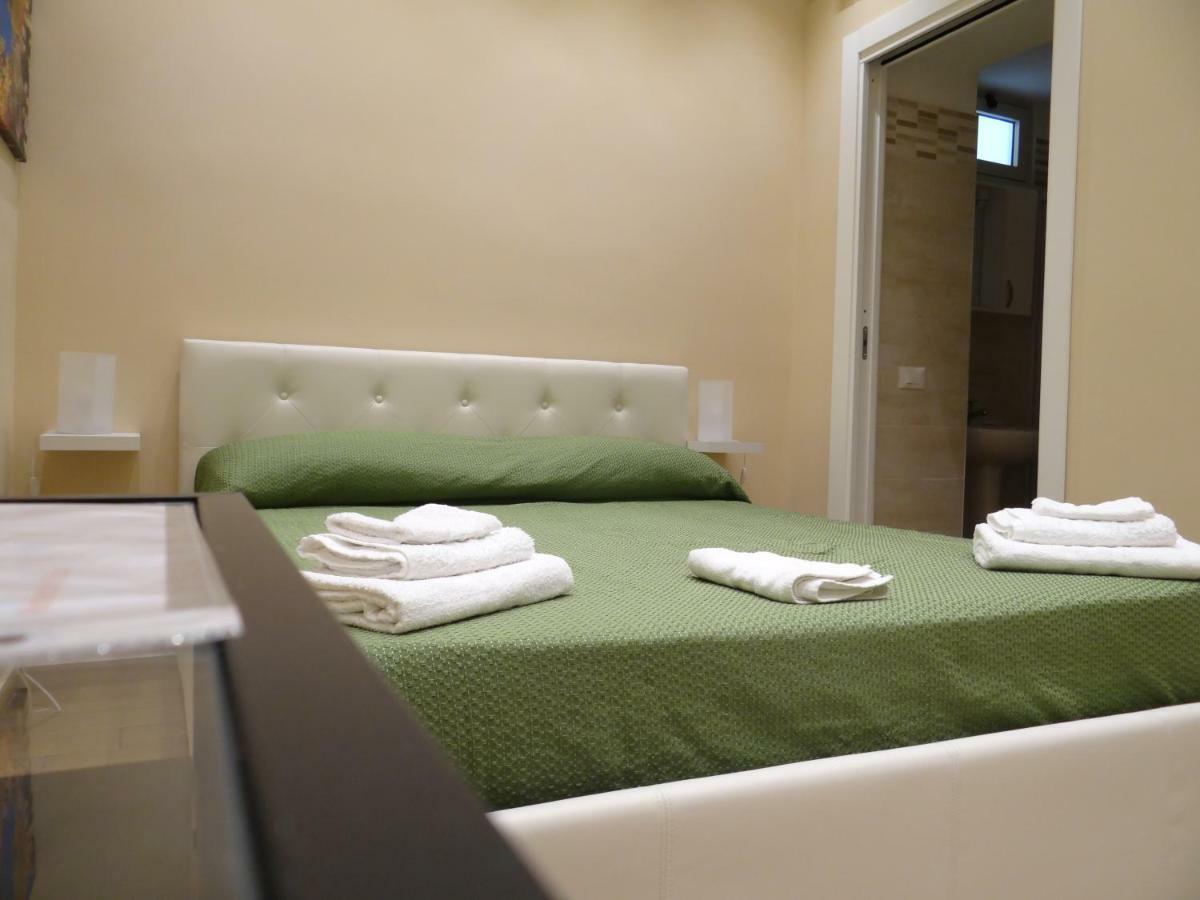 Montecarlo Palace Bed & Breakfast Палермо Екстериор снимка