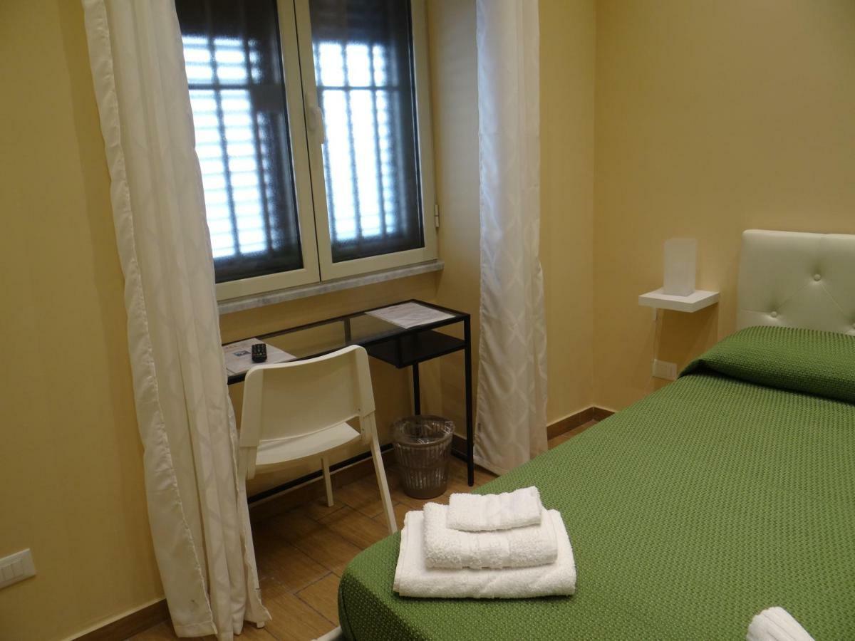 Montecarlo Palace Bed & Breakfast Палермо Екстериор снимка