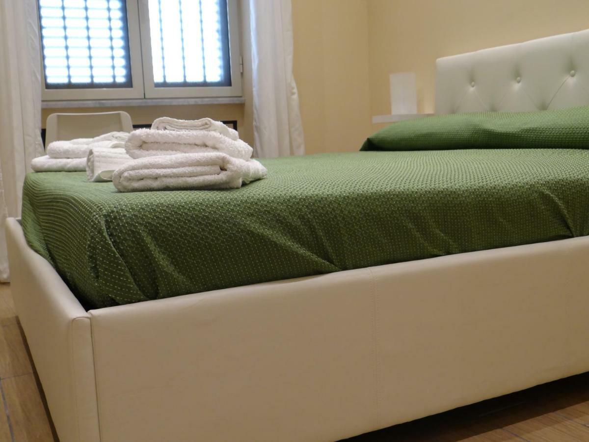 Montecarlo Palace Bed & Breakfast Палермо Екстериор снимка