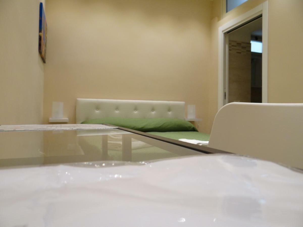 Montecarlo Palace Bed & Breakfast Палермо Екстериор снимка